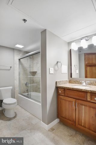 $375,000 | 1504 Lincoln Way, Unit 101, McLean, VA 22102