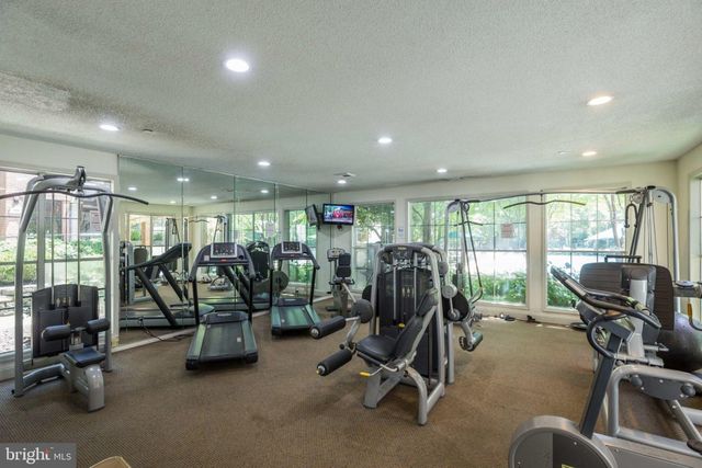 $375,000 | 1504 Lincoln Way, Unit 101, McLean, VA 22102