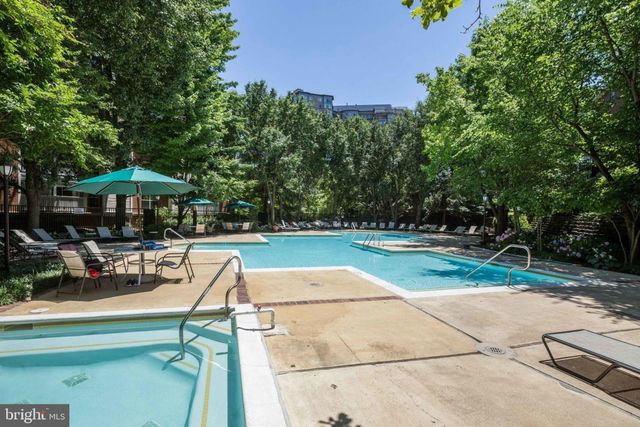 $375,000 | 1504 Lincoln Way, Unit 101, McLean, VA 22102