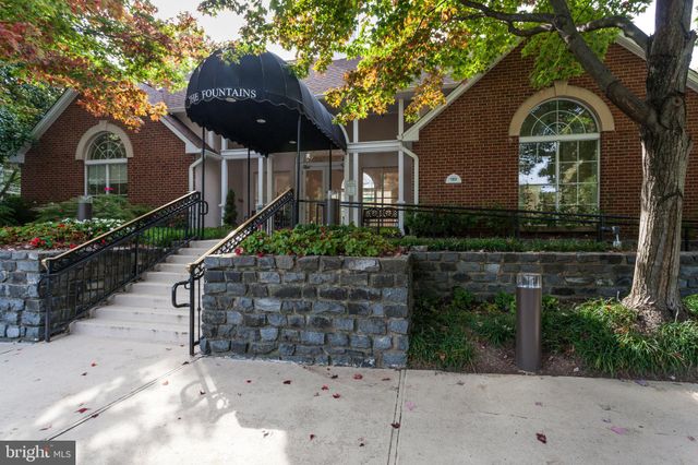 $375,000 | 1504 Lincoln Way, Unit 101, McLean, VA 22102