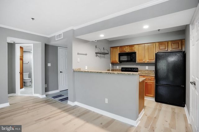 $375,000 | 1504 Lincoln Way, Unit 101, McLean, VA 22102
