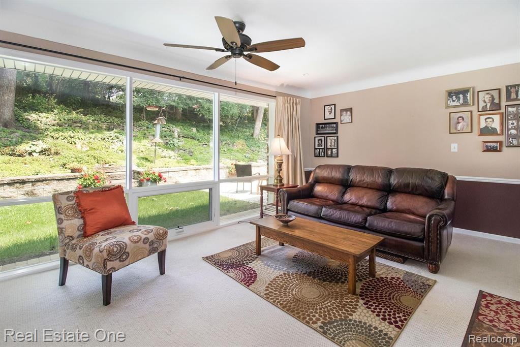 213 Charles Road Rochester, MI 48307 - Photo 13 of 35