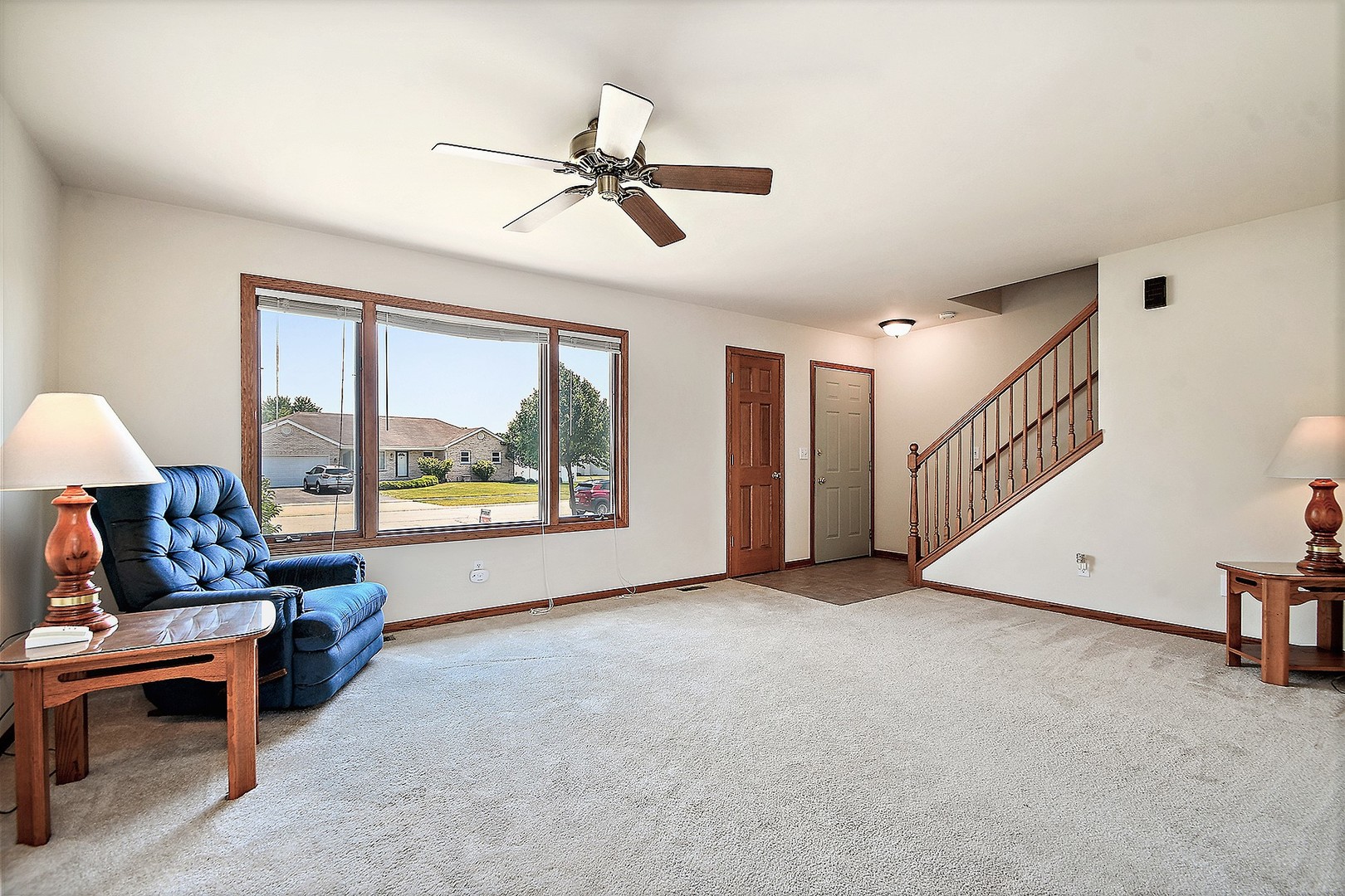 765 Sojourn Road New Lenox, IL 60451 - Photo 3 of 20