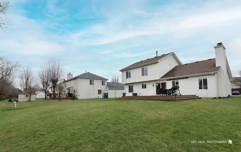 $400,000 | 1407 Janice Lane, Round Lake, IL 60073