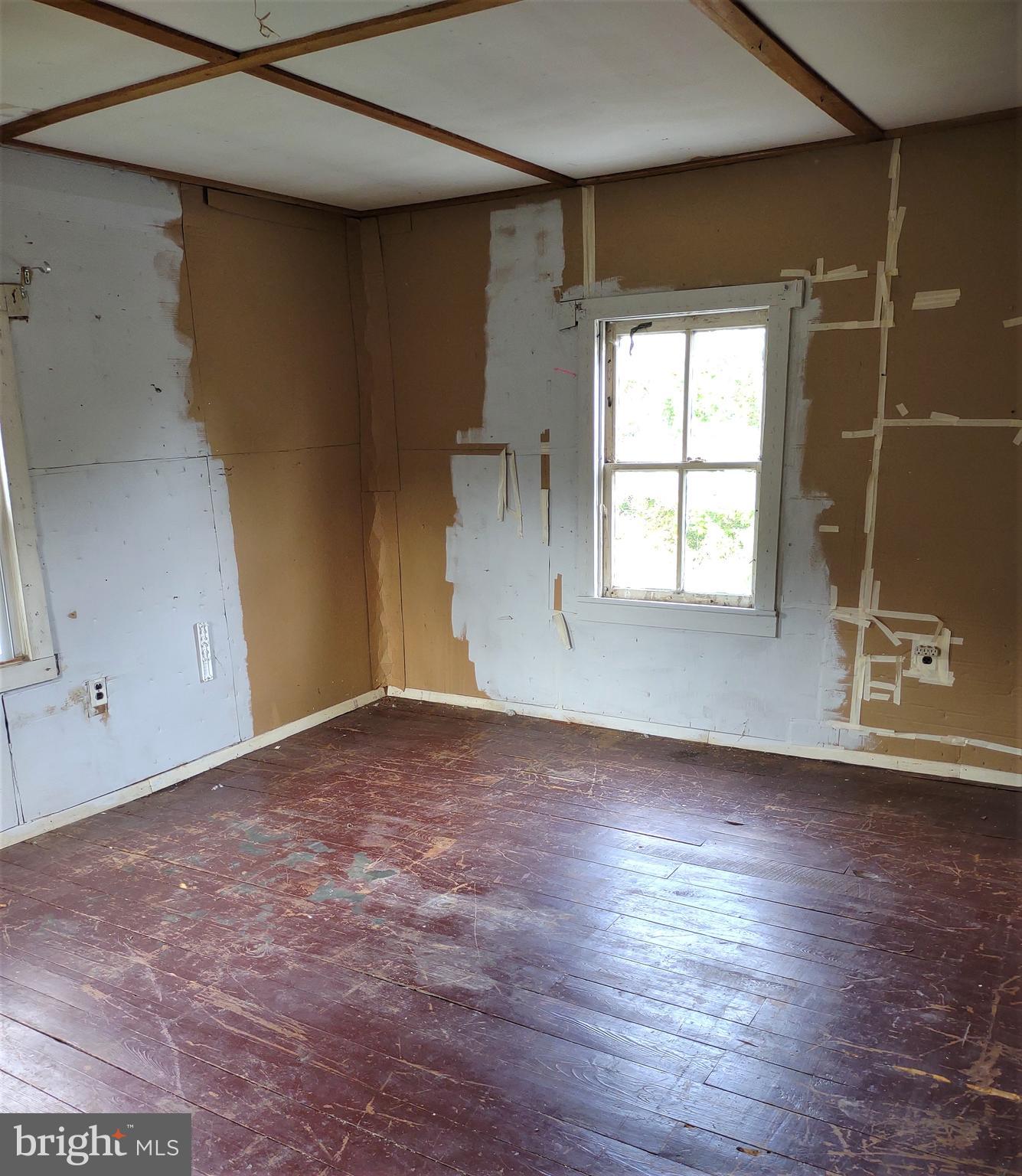 1998 Pepper Road Mount Jackson, VA 22842 - Photo 8 of 10 additional upstairs bedroom