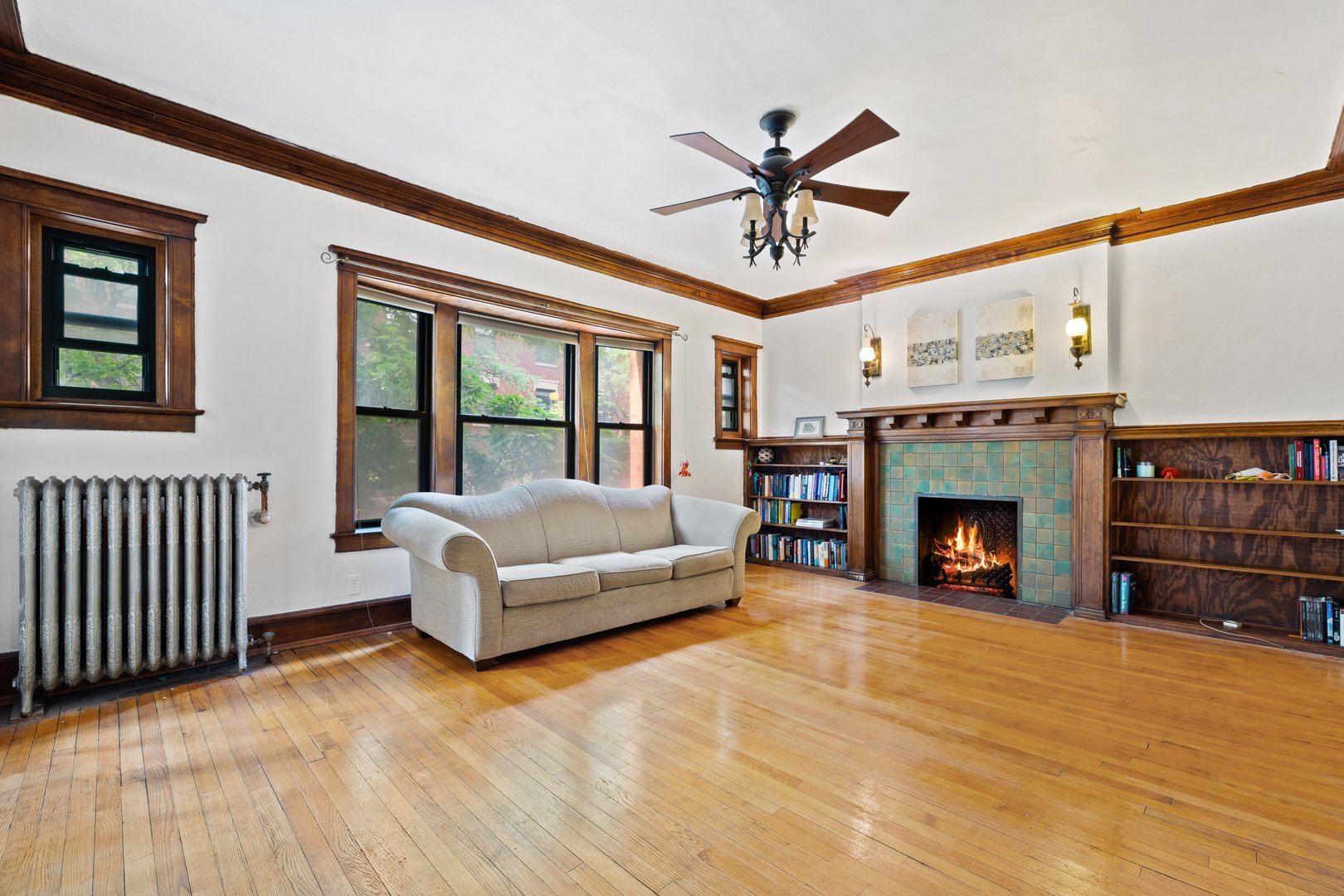 1112 East 52nd Street, Unit 1 Chicago, IL 60615 - Photo 4 of 14