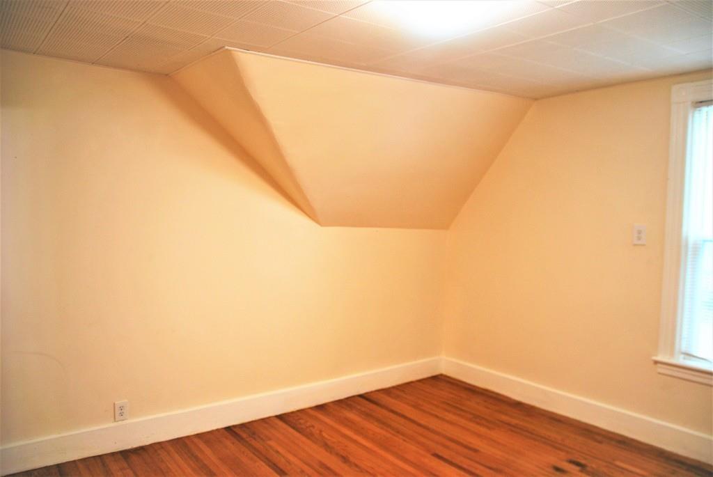 4 Albert Street Worcester, MA 01610 - Photo 23 of 26