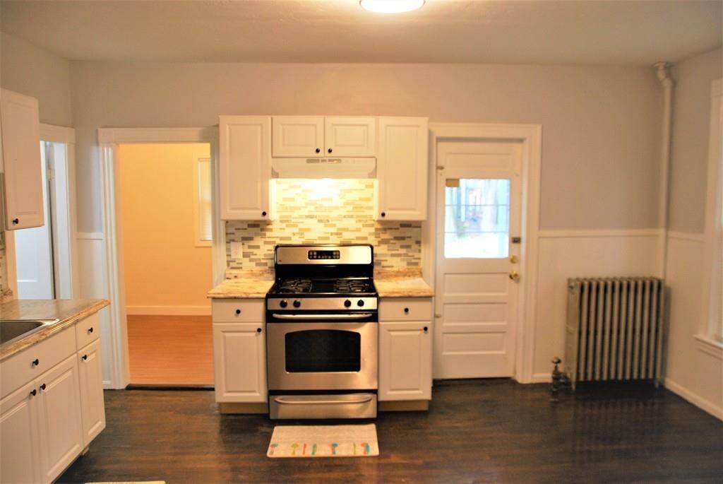 4 Albert Street Worcester, MA 01610 - Photo 7 of 26