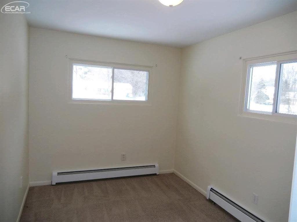 11188 Webster Road Clio, MI 48420 - Photo 17 of 23 21404968-16.JPG