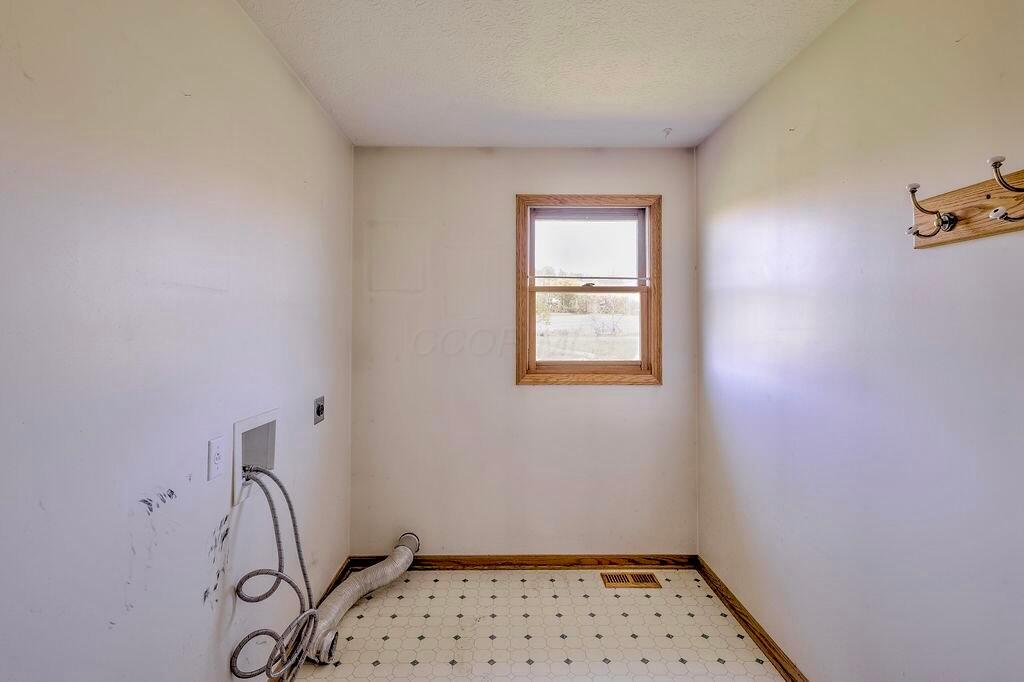 8381 Horn Road Gambier, OH 43022 - Photo 25 of 36 1-12