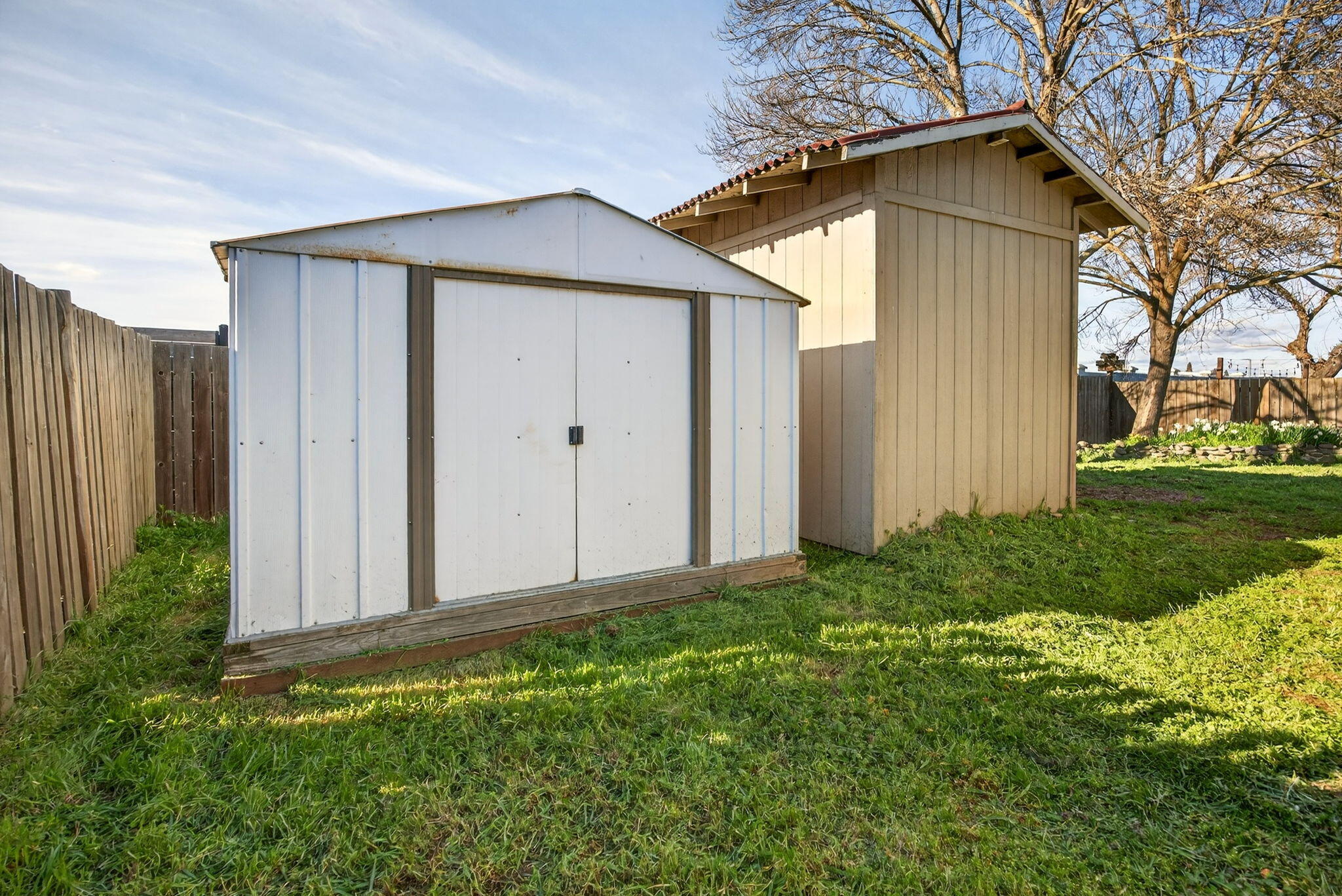 8207 Division Road White City, OR 97503 - Photo 8 of 33 Aluminum Garden Shed
