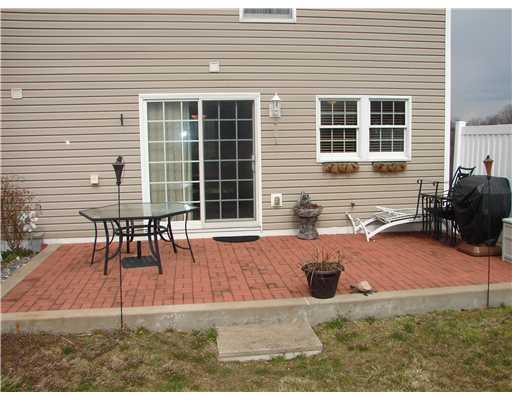 2 Castle View Drive McKees Rocks, PA 15136 - Photo 15 of 16 Patio/Deck.