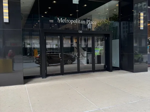 $2,800 | 130 South Canal Street, Unit 520, Chicago, IL 60606