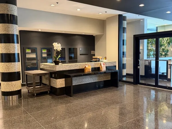 $2,800 | 130 South Canal Street, Unit 520, Chicago, IL 60606