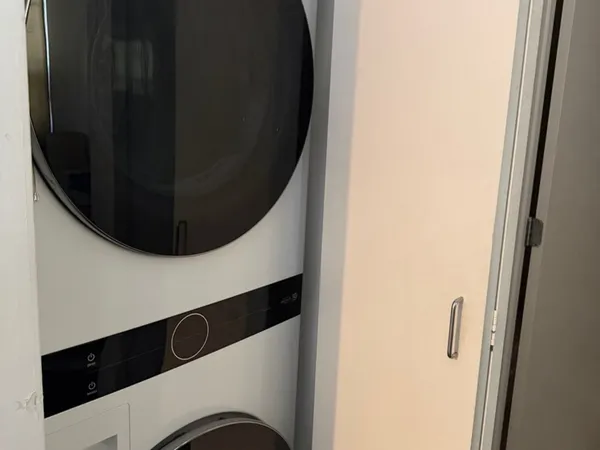 $2,800 | 130 South Canal Street, Unit 520, Chicago, IL 60606