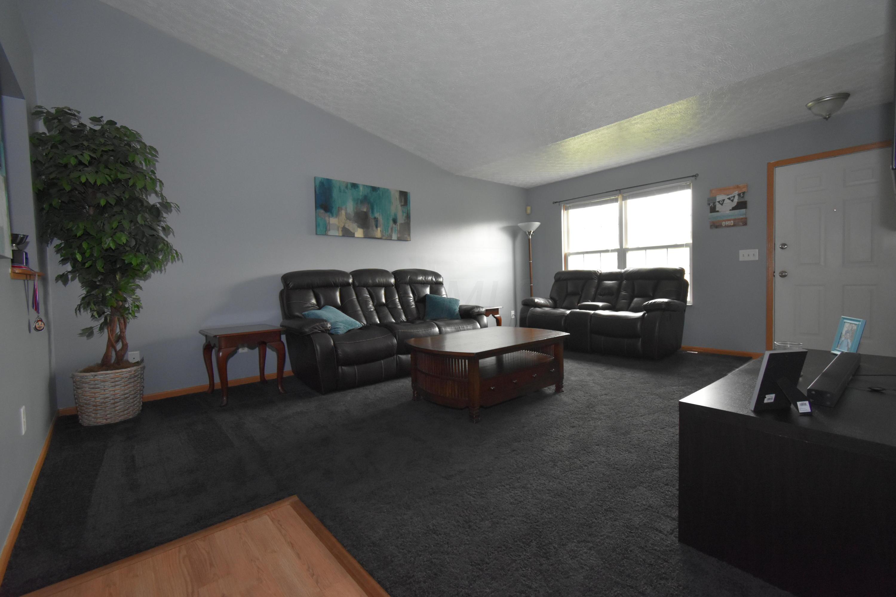 1464 Tera Alta Road Columbus, OH 43207 - Photo 3 of 12 Gallery Image 3