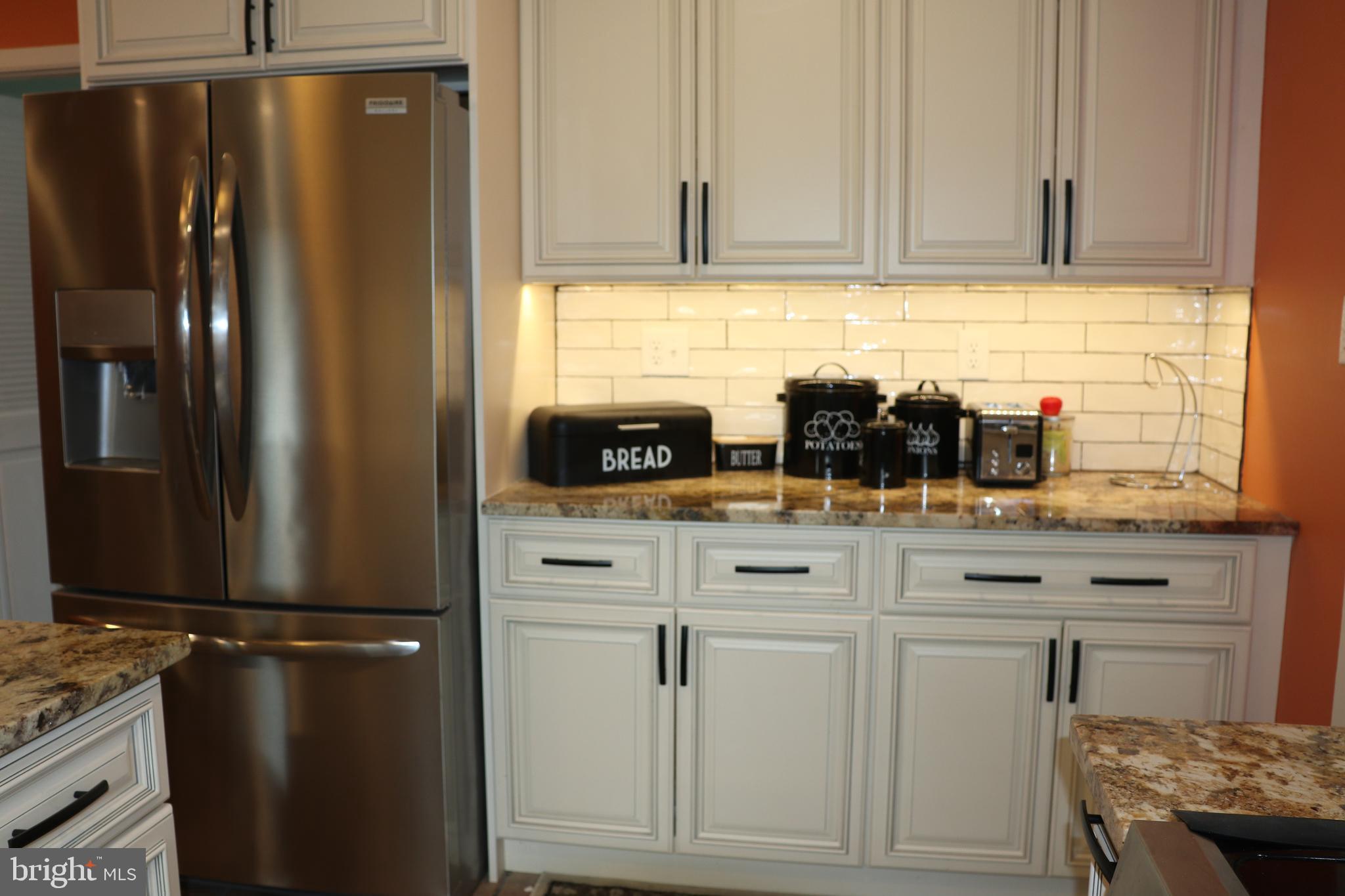 120 Country Club Road Willingboro, NJ 08046 - Photo 9 of 21 Wow 22 kitchen cabinets!!