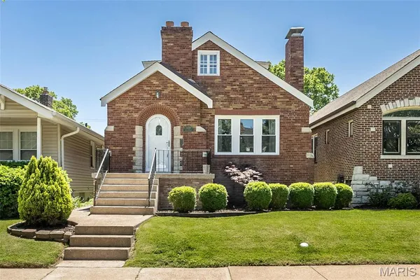 $2,800 | 5626 Nottingham Avenue, St. Louis, MO 63109
