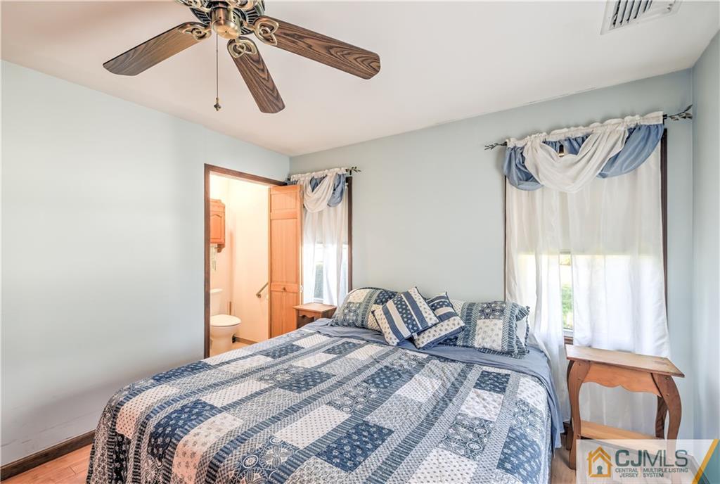 33 Kendall Road Kendall Park, NJ 08824 - Photo 17 of 25 Gallery Image 17