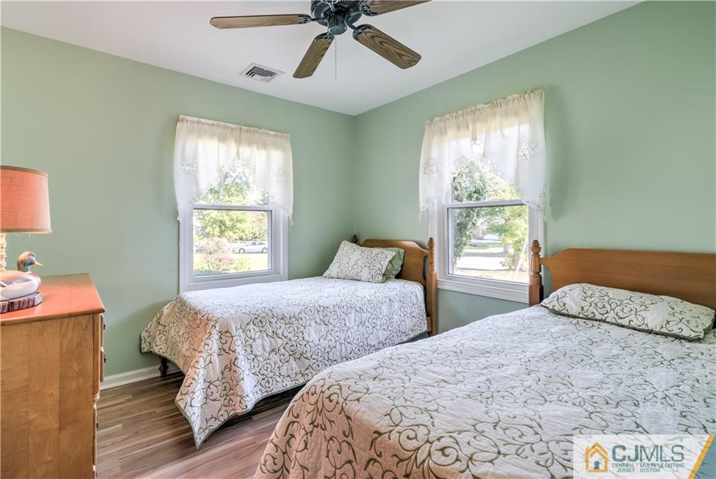 33 Kendall Road Kendall Park, NJ 08824 - Photo 20 of 25 Gallery Image 20