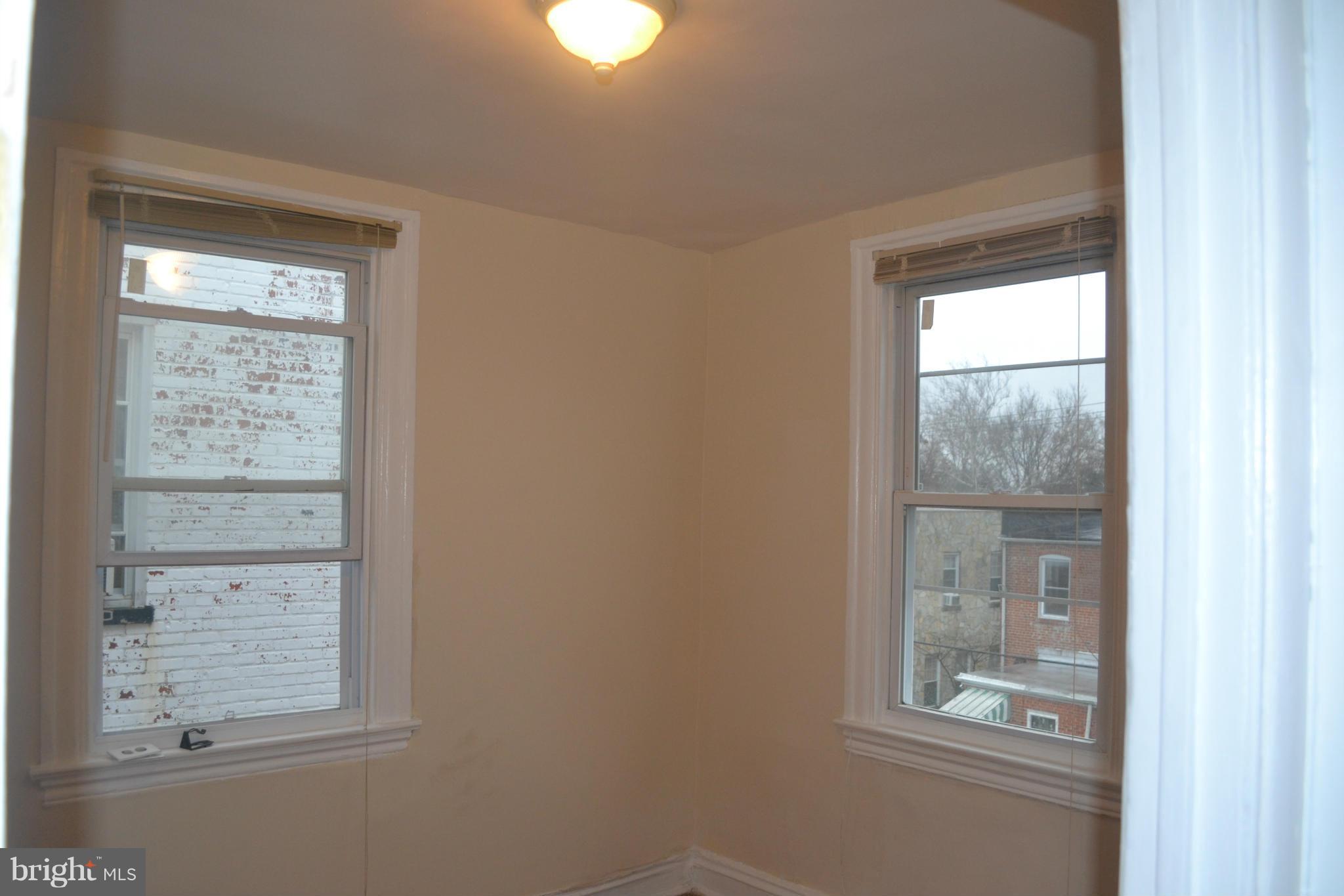 518 Roxboro Place Northwest Washington, DC 20011 - Photo 7 of 18 Bedroom