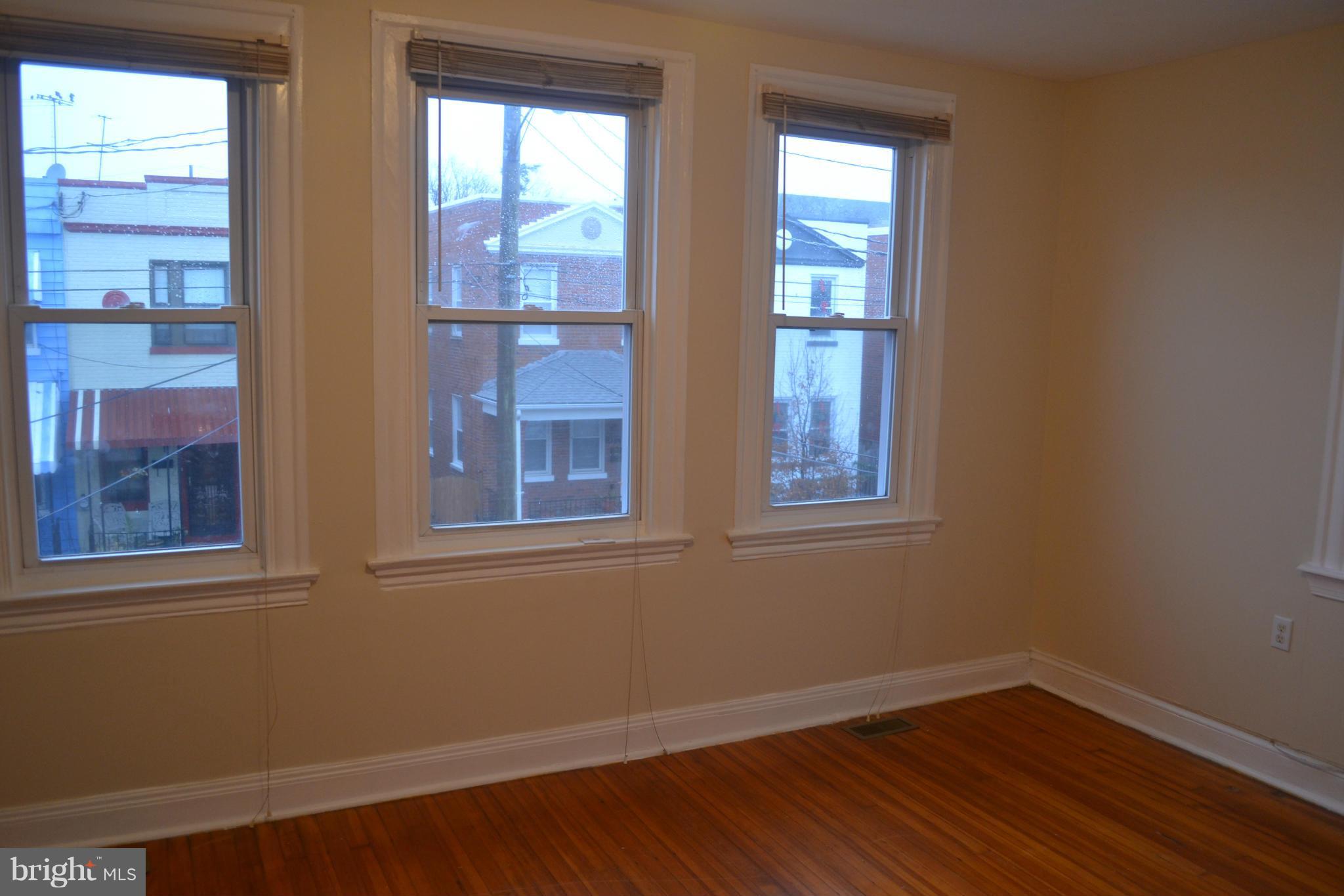 518 Roxboro Place Northwest Washington, DC 20011 - Photo 9 of 18 Bedroom
