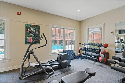 $425,000 | 211 Colonial Homes Drive Northwest, Unit 2106, Atlanta, GA 30309