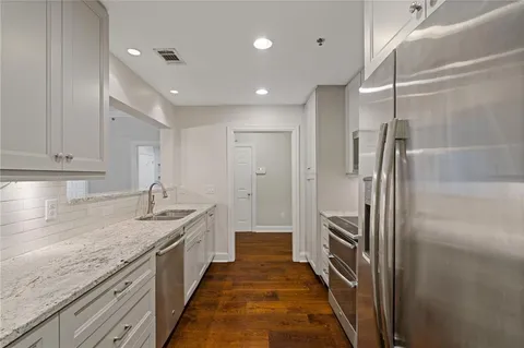 $425,000 | 211 Colonial Homes Drive Northwest, Unit 2106, Atlanta, GA 30309