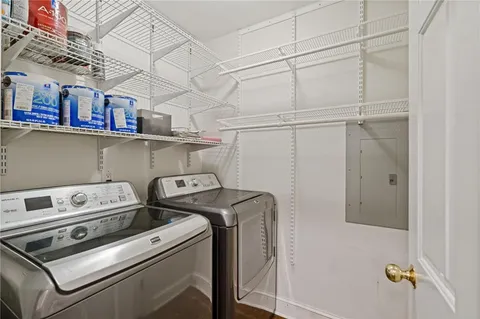 $425,000 | 211 Colonial Homes Drive Northwest, Unit 2106, Atlanta, GA 30309