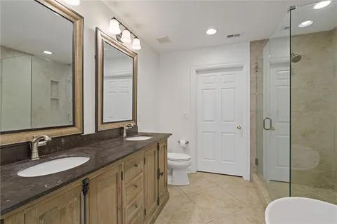 $425,000 | 211 Colonial Homes Drive Northwest, Unit 2106, Atlanta, GA 30309