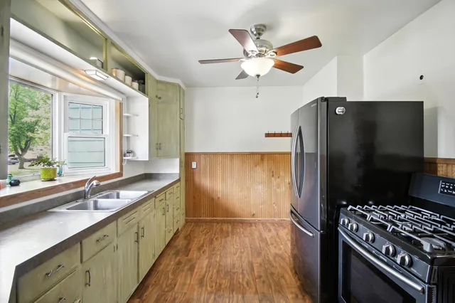 $299,999 | 358 18th Street Southwest, Owatonna, MN 55060