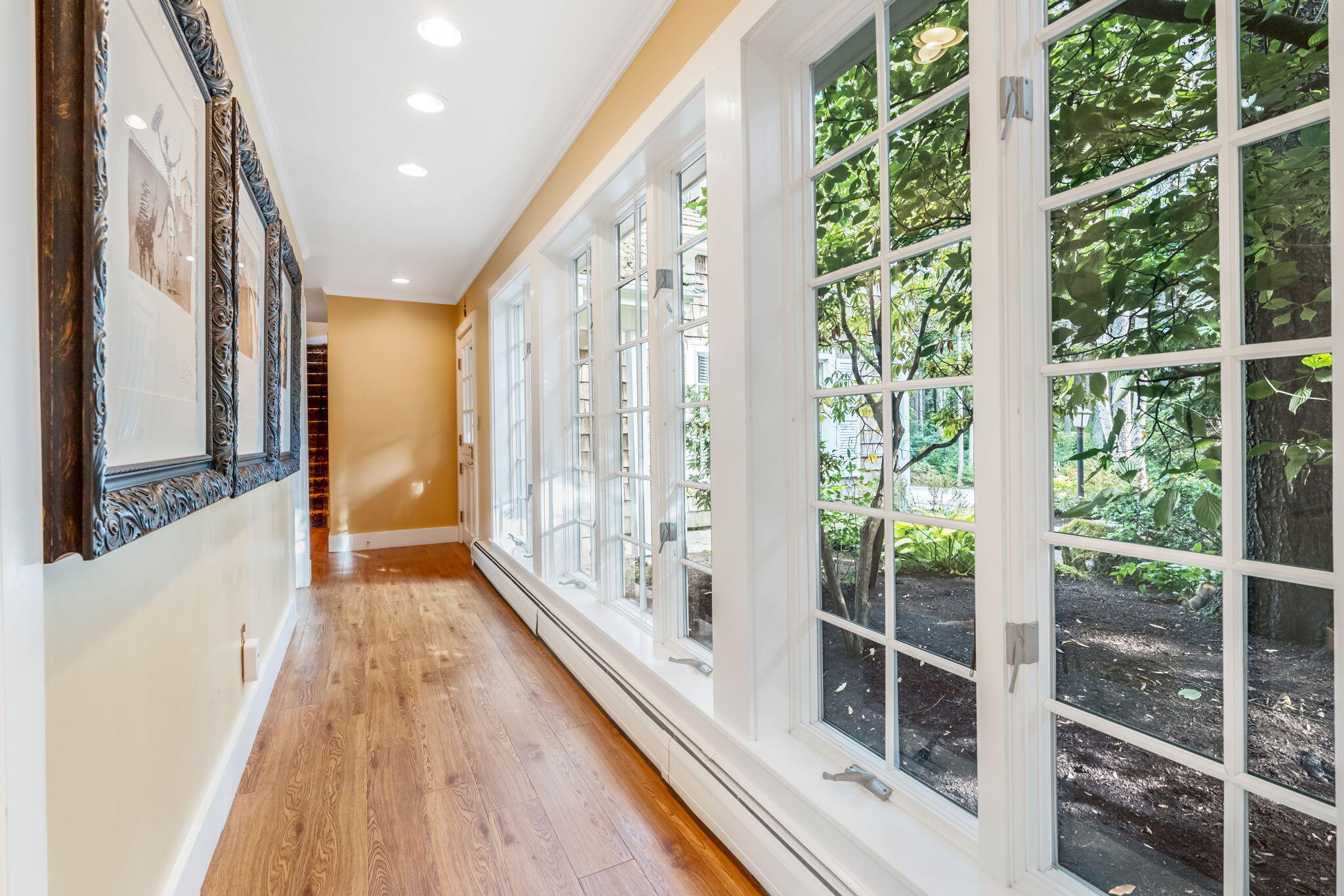 31 Harbor Road Brooksville, ME 04617 - Photo 76 of 126 Hallway