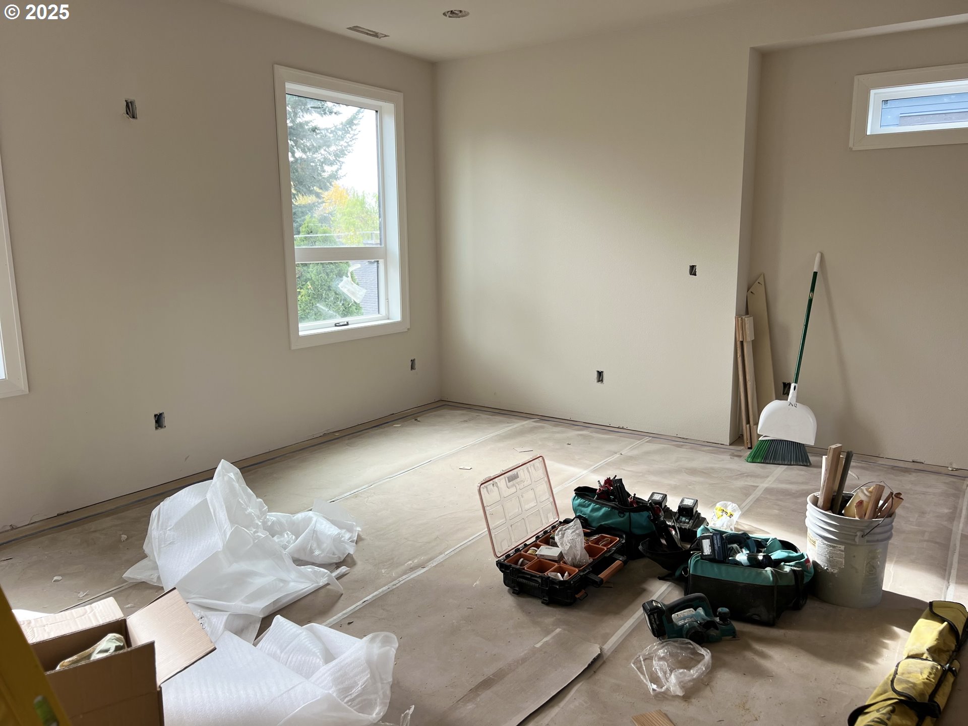 6900 Southeast Brooklyn Street Portland, OR 97206 - Photo 9 of 47