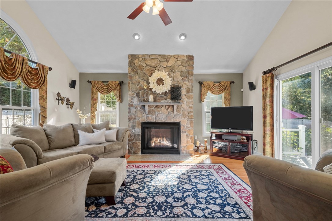 190 Cowesett Road Warwick, RI 02886 - Photo 12 of 47