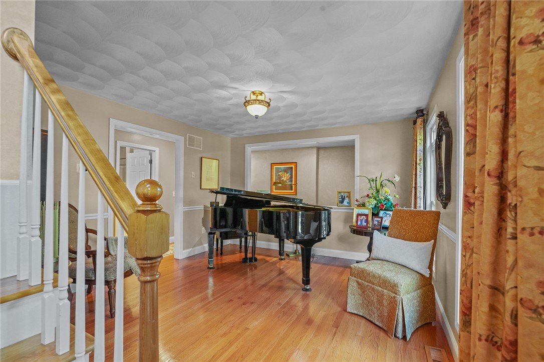 190 Cowesett Road Warwick, RI 02886 - Photo 19 of 47