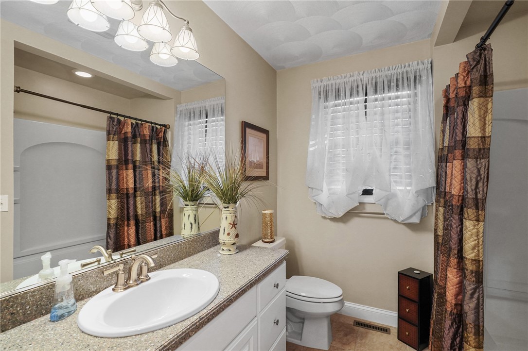 190 Cowesett Road Warwick, RI 02886 - Photo 20 of 47