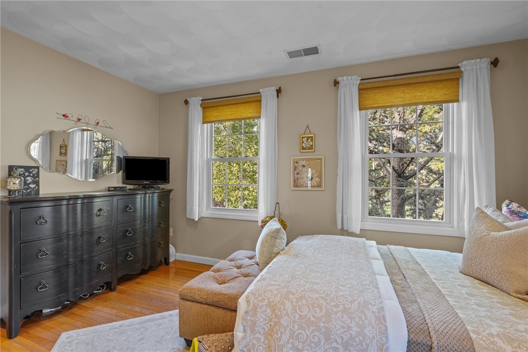 190 Cowesett Road Warwick, RI 02886 - Photo 24 of 47