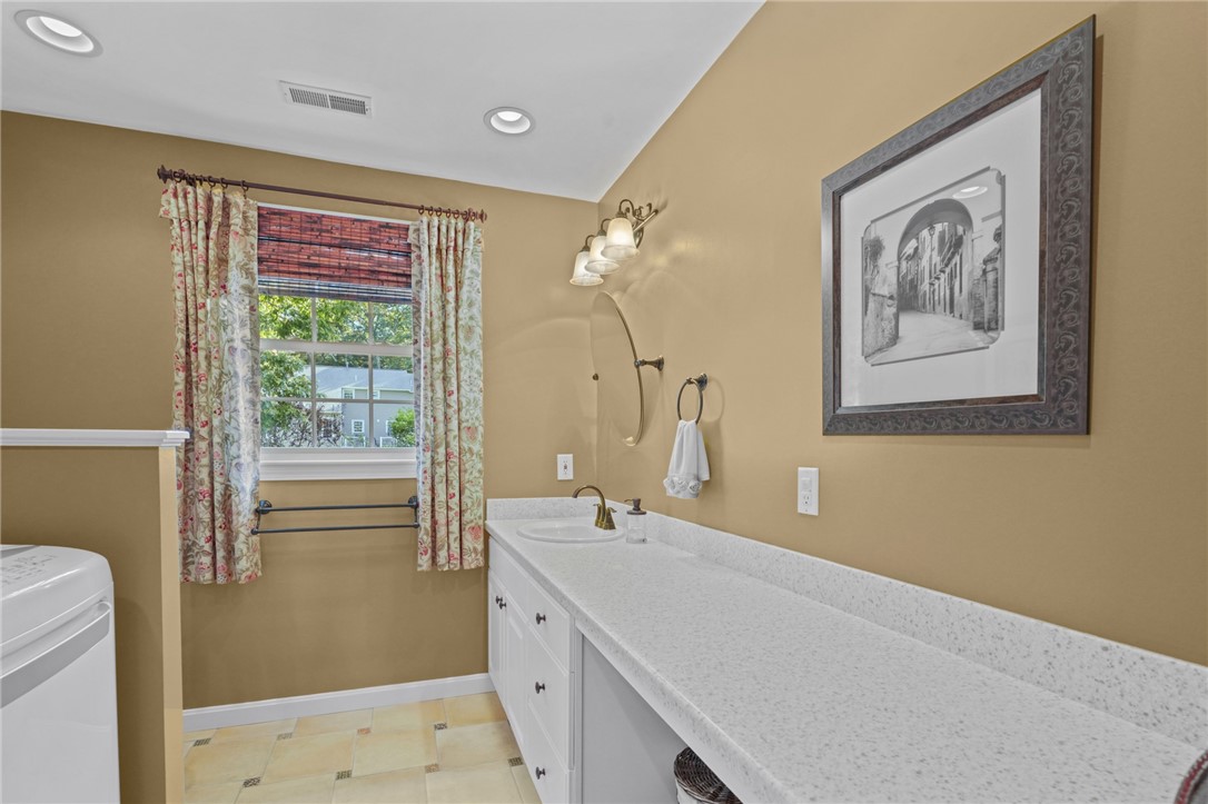 190 Cowesett Road Warwick, RI 02886 - Photo 28 of 47