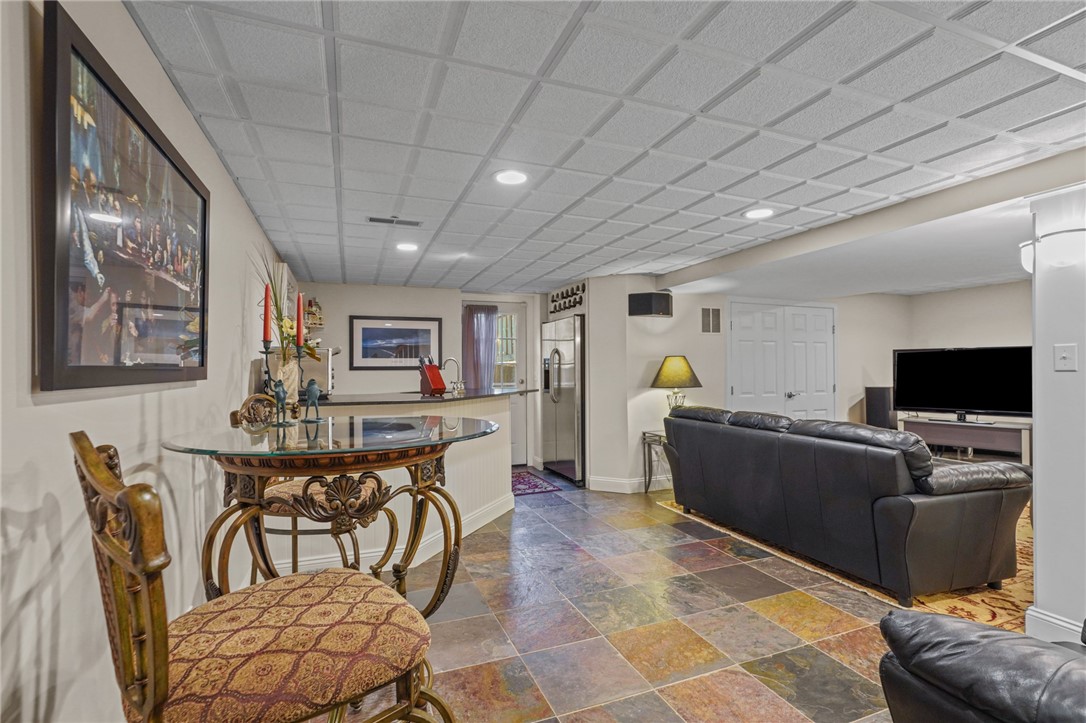 190 Cowesett Road Warwick, RI 02886 - Photo 36 of 47