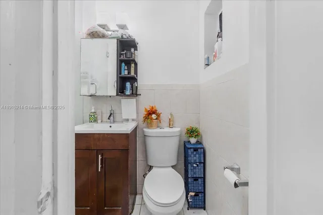 $850,000 | 640 Northeast 168th Street, North Miami Beach, FL 33162