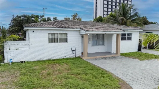 $850,000 | 640 Northeast 168th Street, North Miami Beach, FL 33162