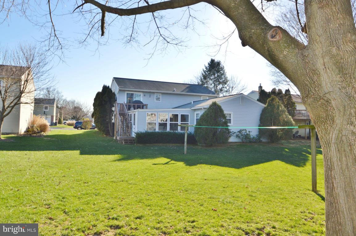 445 Chickadee Drive Lititz, PA 17543 - Photo 6 of 35