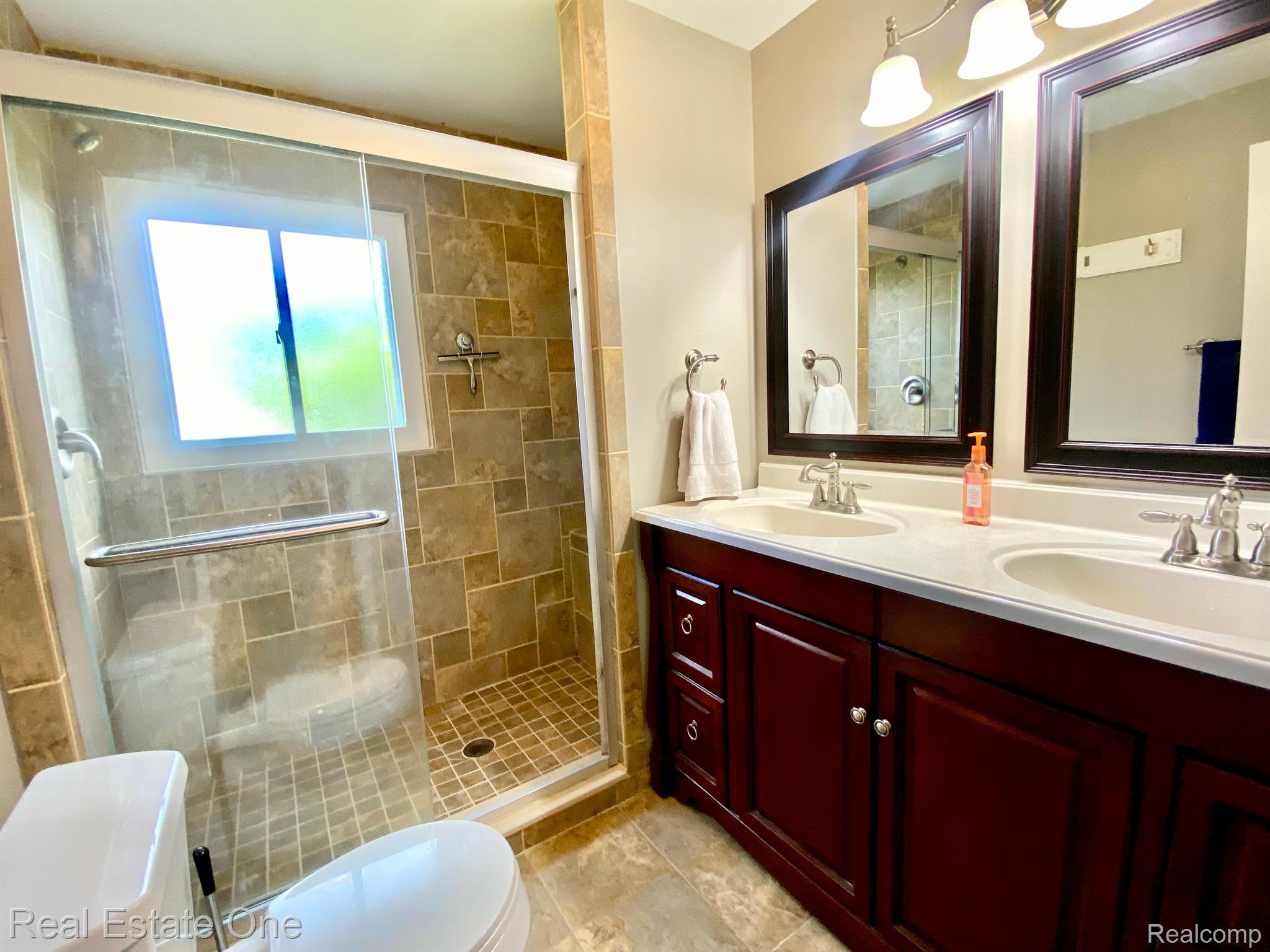 909 1st Street Rochester, MI 48307 - Photo 16 of 64 Gallery Image 16