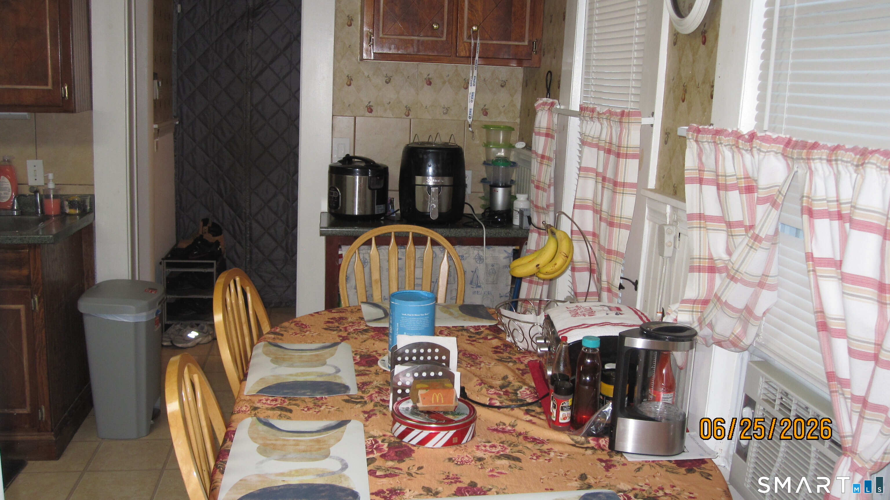 390 Canaan Road Stratford, CT 06614 - Photo 11 of 28
