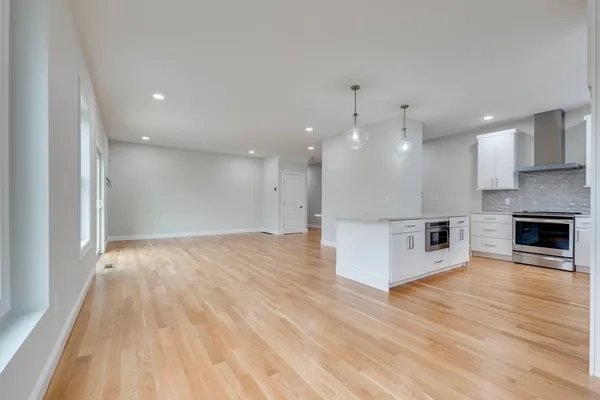 $1,049,900 | 17 Strongwater Drive, Salem, MA 01970