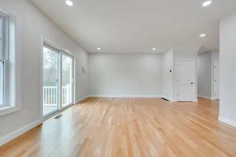 $1,049,900 | 17 Strongwater Drive, Salem, MA 01970