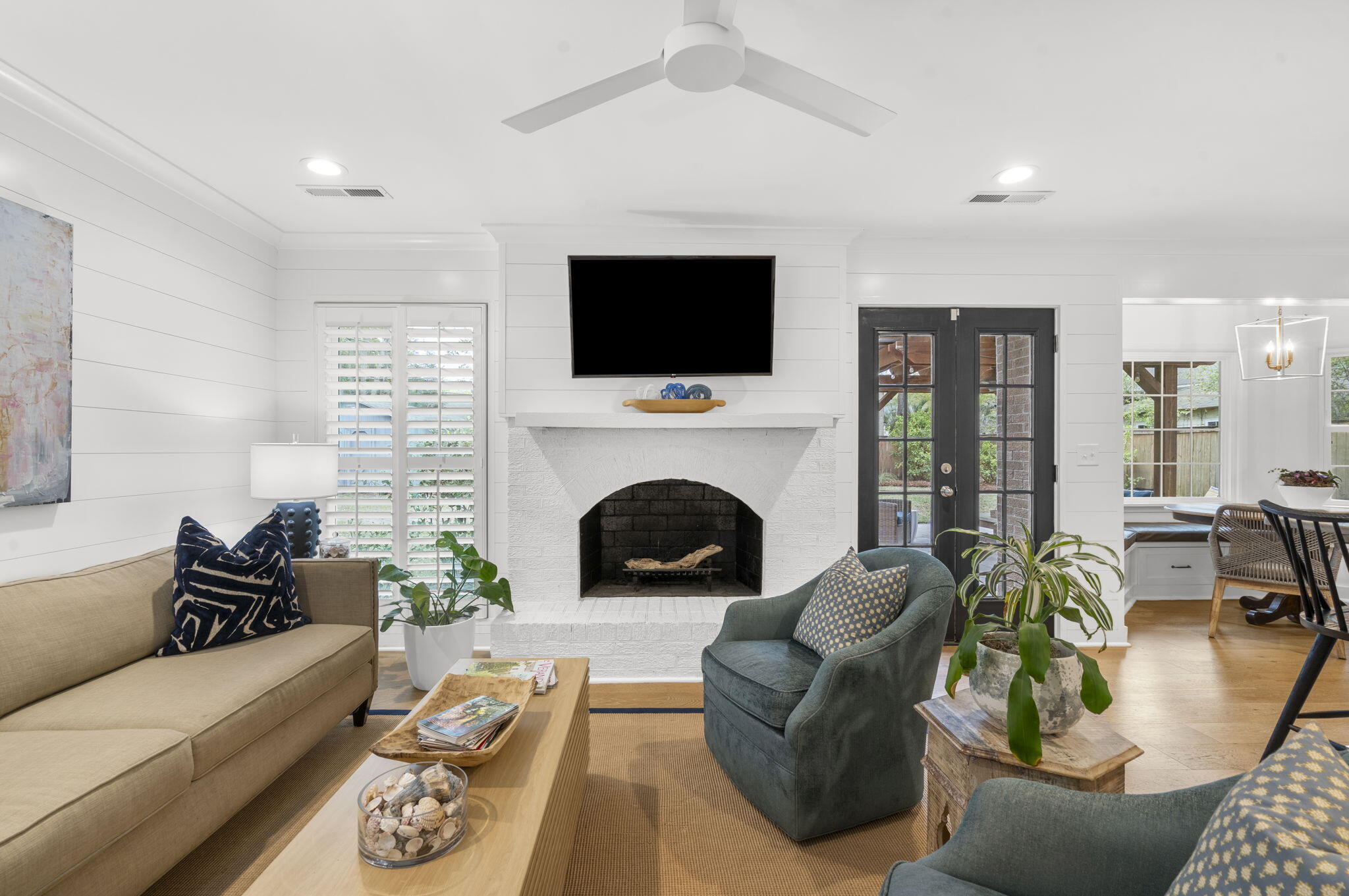 826 O'Sullivan Drive Mount Pleasant, SC 29464 - Photo 21 of 52 Living Room 2