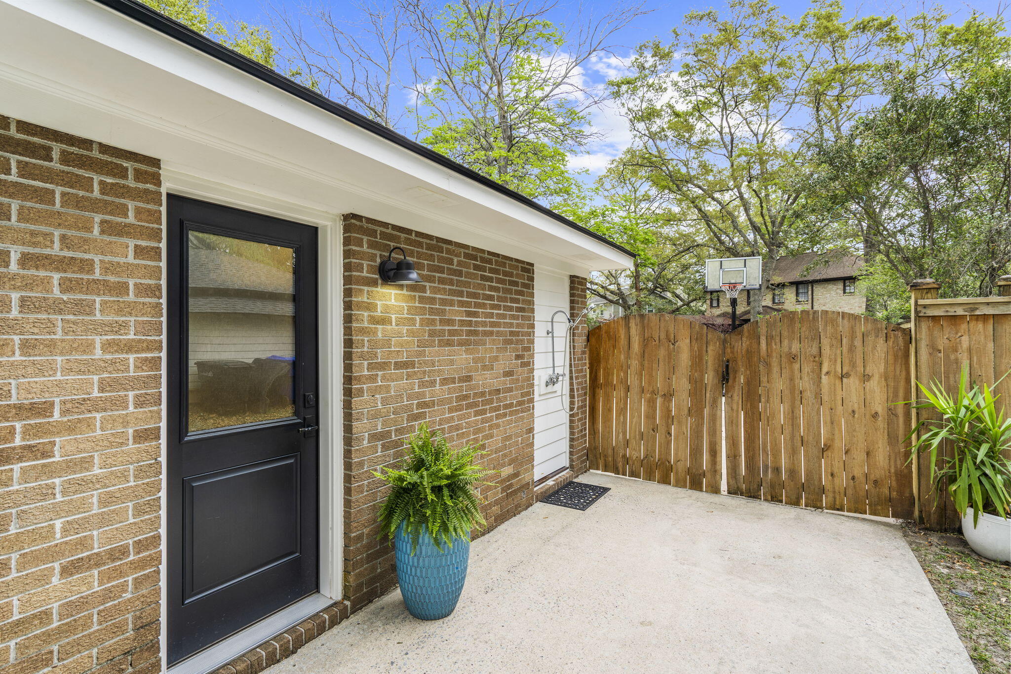 826 O'Sullivan Drive Mount Pleasant, SC 29464 - Photo 38 of 52 Side Entrance