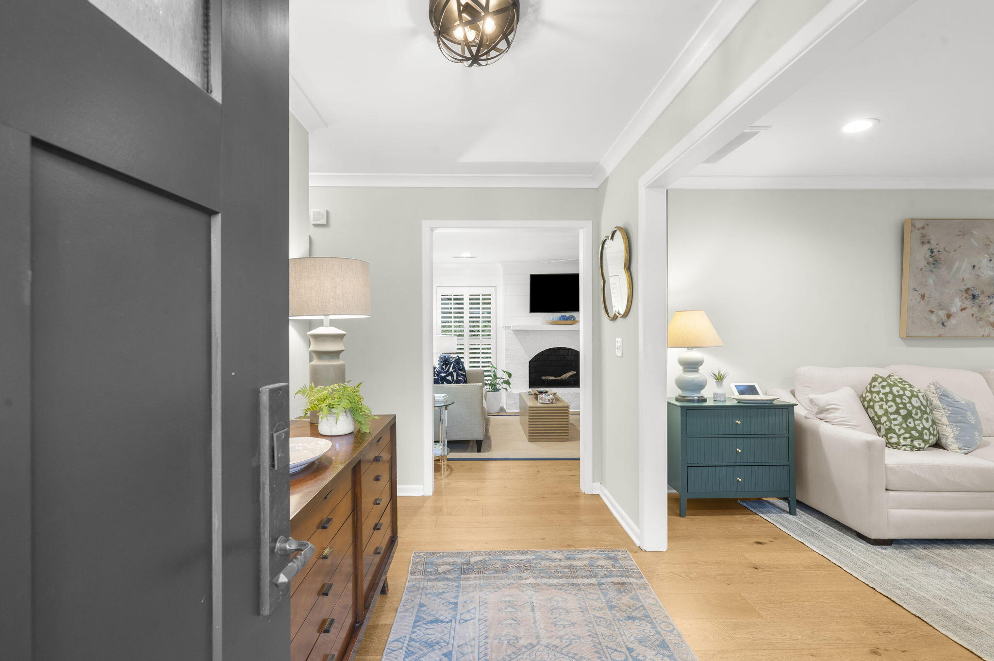 826 O'Sullivan Drive Mount Pleasant, SC 29464 - Photo 4 of 52 Foyer