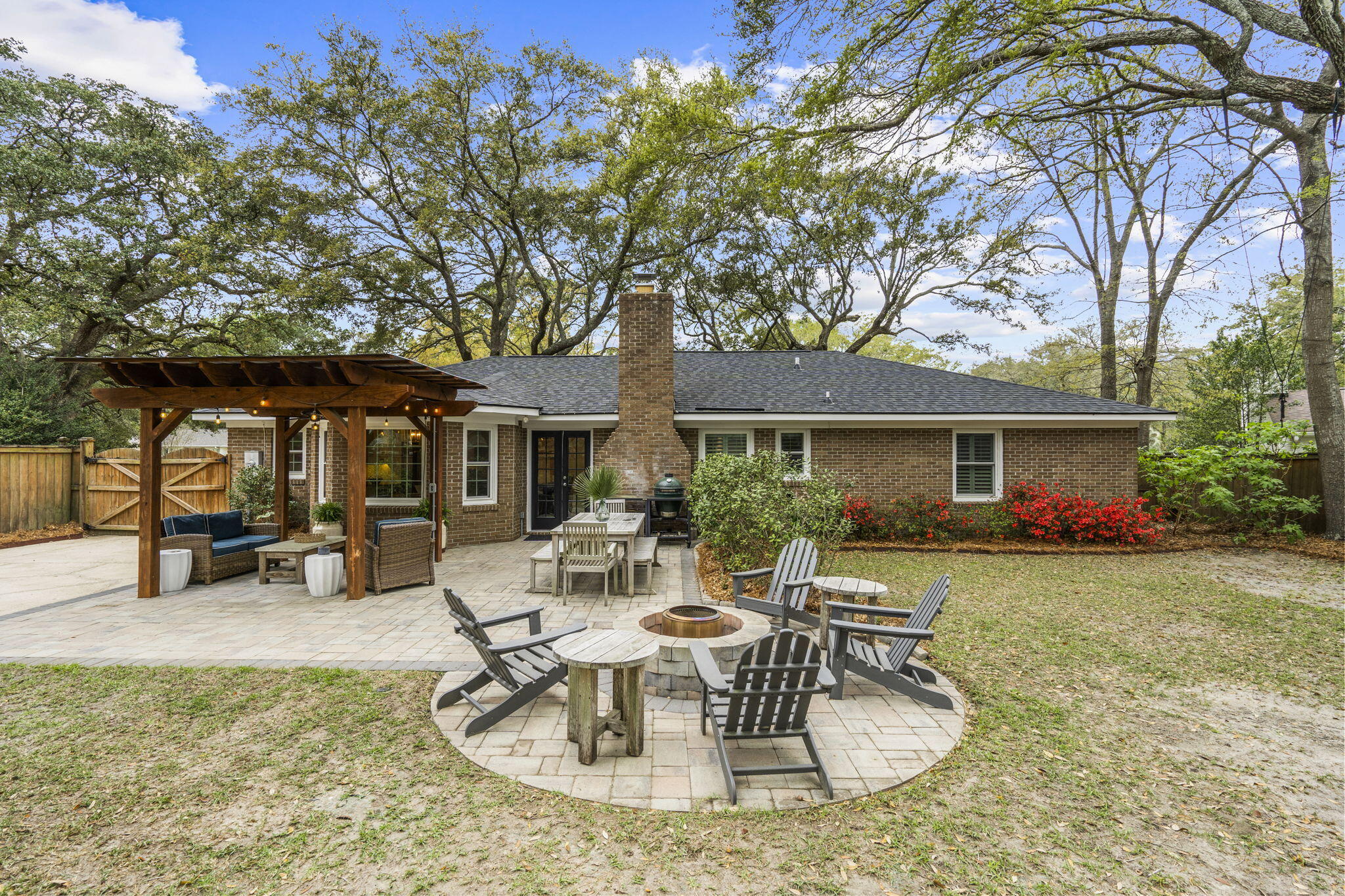 826 O'Sullivan Drive Mount Pleasant, SC 29464 - Photo 47 of 52 Backyard